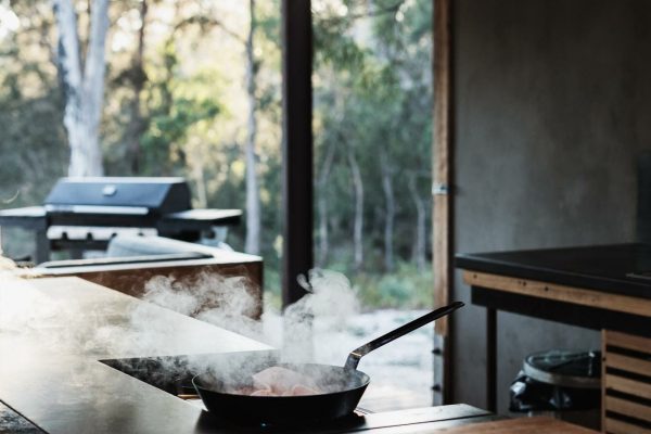 Bay of Fires Bush Retreat Kitchen Cooking